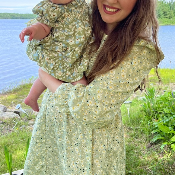 Daisy SHEIN green dress - Picture 2 of 2